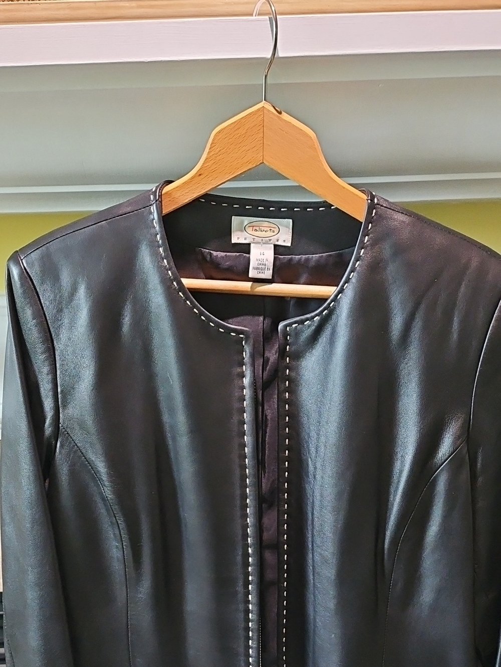 Talbots Black Butter Leather Jacket Women's Size 14 P - Picture 3 of 10